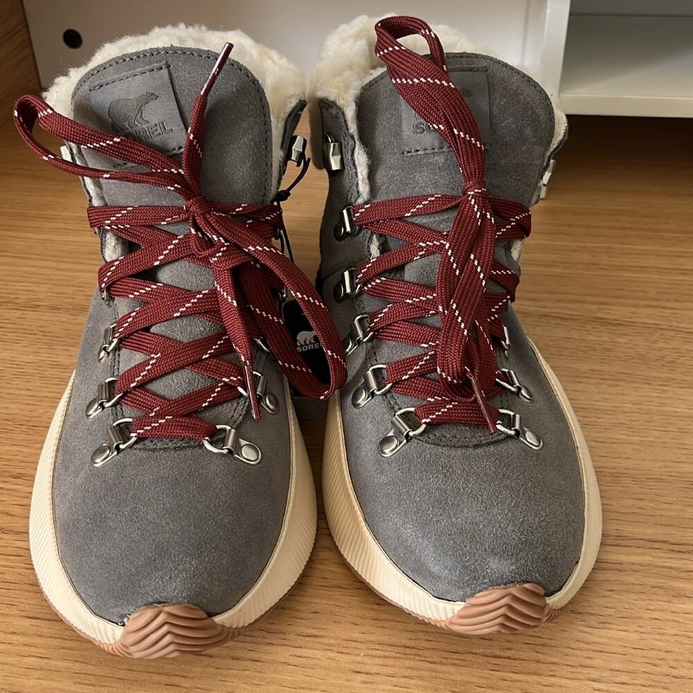 Sorel Gray and Red Ankle Boots - Picture 5 of 16